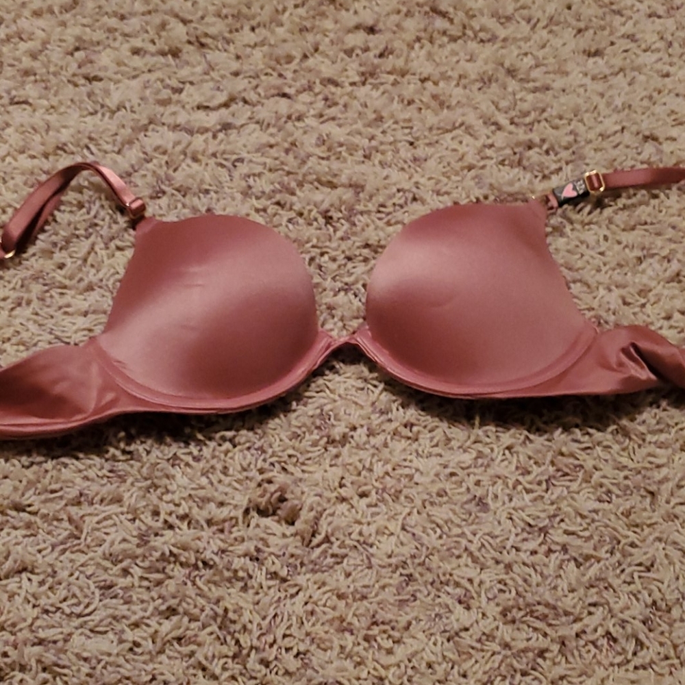 NWT Victoria's Secret PushUp 32A